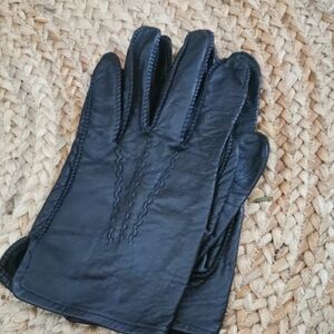 Parisi Mens vintage capeskin dark brown gloves. Size large.